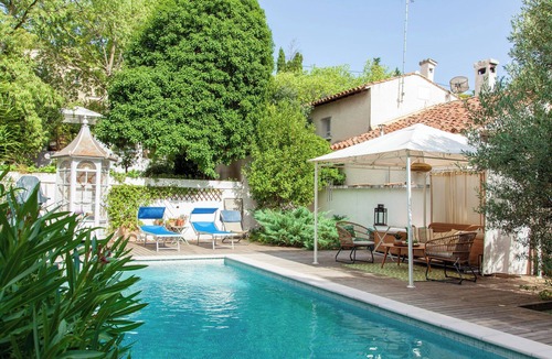 Quartier des Espesses Apartment | Self catering apartment with swimming pool