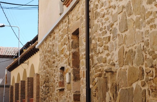 Montclar d'Urgell Cottage | Self catering Cal Sarri Vell for 4-8 people