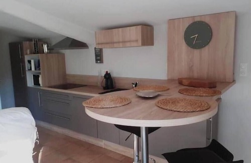 Servas Ski Chalet | Self-catering cottage between Cevennes & Camargue | Terrace & Swimming pool