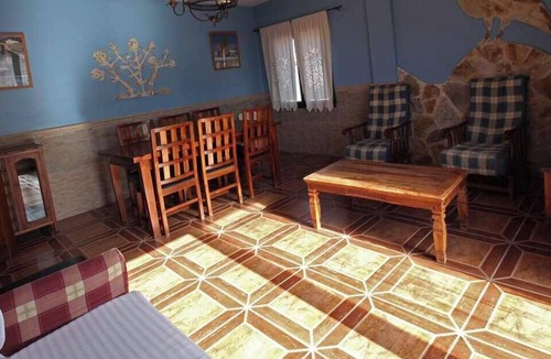 Enguidanos Apartment | Self catering El Rincon de Piedra for 6 people