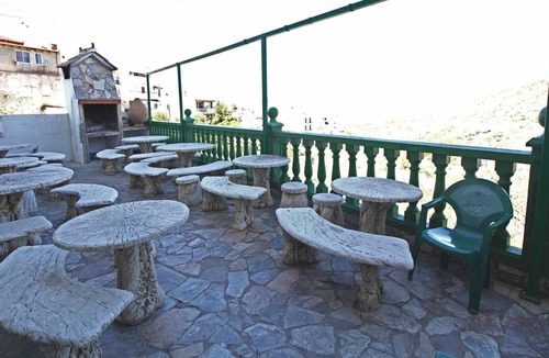 Enguidanos Apartment | Self catering El Rincon de Piedra for 4 people