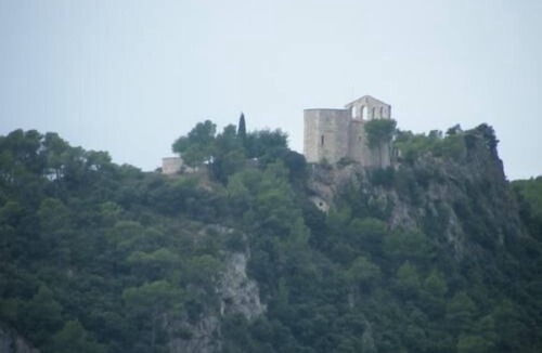 Torrelles de Foix Cottage | Self catering Can Cruset Agroturisme for 12 people