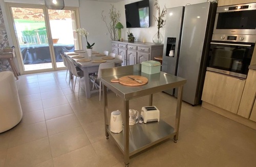 Lissac-sur-Couze House | SELF-CATERING GITE LA PABLELA IN THE COUNTRYSIDE PRIVATE POOL JACUZZI