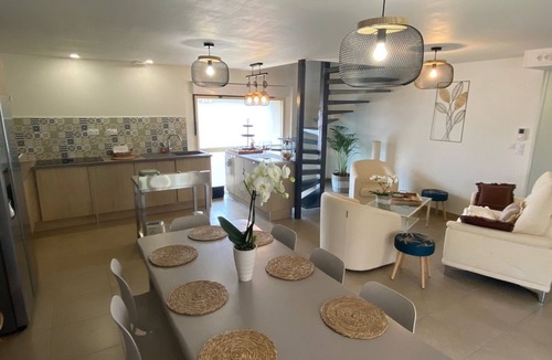 Lissac-sur-Couze House | SELF-CATERING GITE LA PABLELA IN THE COUNTRYSIDE PRIVATE POOL JACUZZI