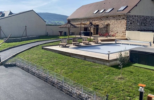 Lissac-sur-Couze House | SELF-CATERING GITE LA PABLELA IN THE COUNTRYSIDE PRIVATE POOL JACUZZI