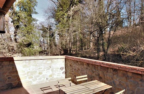 Les Preses Cottage | Self catering La Cantina for 14 people