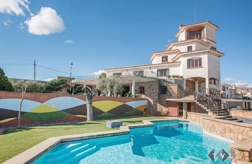 Riudecanyes Cottage | Self catering La Guaita for 16 people