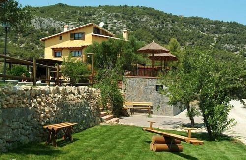 Canyelles House | Self catering La Ginesta rural for 20 people