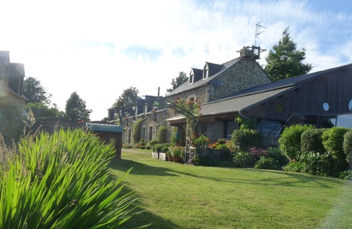 Corseul Cottage | Self catering La Julerie for 8 people