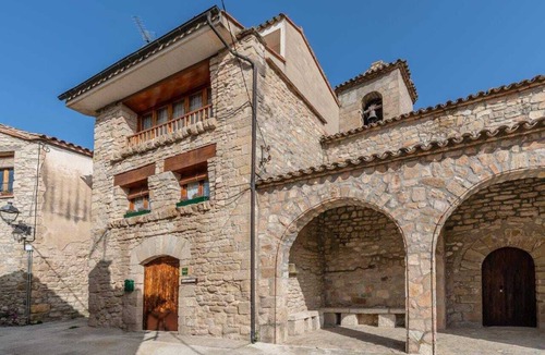 Catalonian Pyrenees Cottage | Self catering La Rectoría de Clariana for 10 people