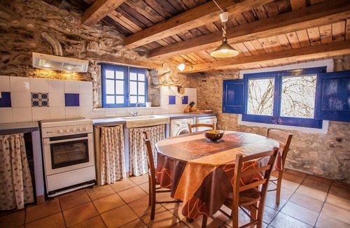 Riudaura Cottage | Self catering La Rovirota for 6 people