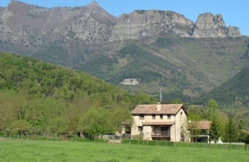 Canet d'Adri Cottage | Self catering Mas La Plana for 6/8 people