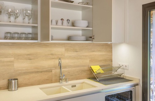 Santa Pau Cottage | Self catering Mas la Cadebosc for 5 people