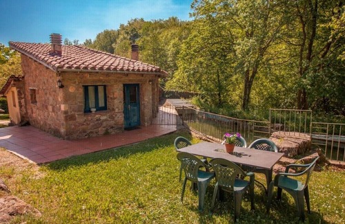 Riudaura Cottage | Self catering Molí de Dalt for 4-6 people with heated communal pool