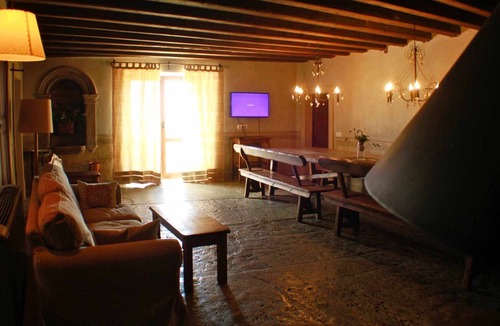 Oden House | Self catering Poble Rural Puigarnau-Pubilló for 22 people