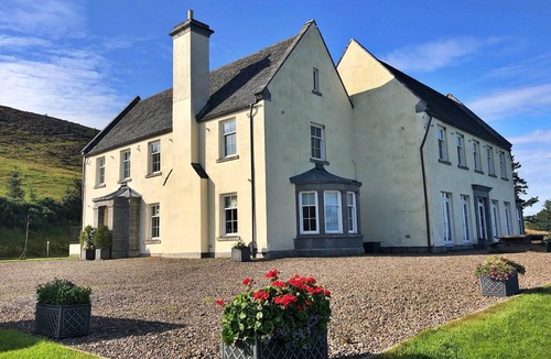Auchterarder House | Self-catering retreat with pool, hot tub.