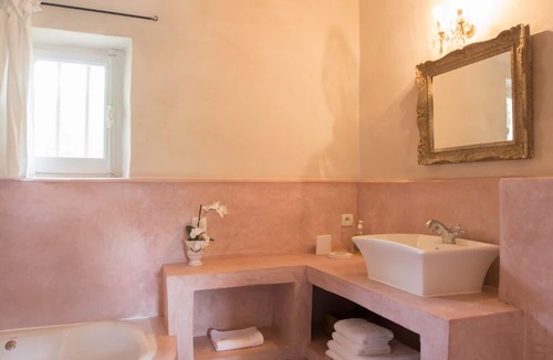 Aigaliers Other | Self catering room in a large Mas