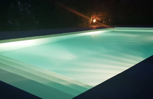 Gemenos Apartment | Self-catering studio at Villa Garlaban *.