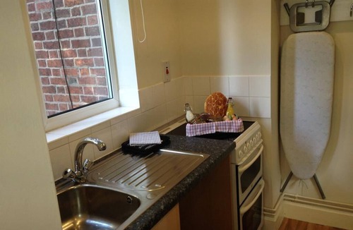 Chester Apartment | Self catering studio flat at Thornleigh