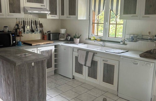 Graimbouville House | self-contained accommodation in a farmhouse with private swimming pool