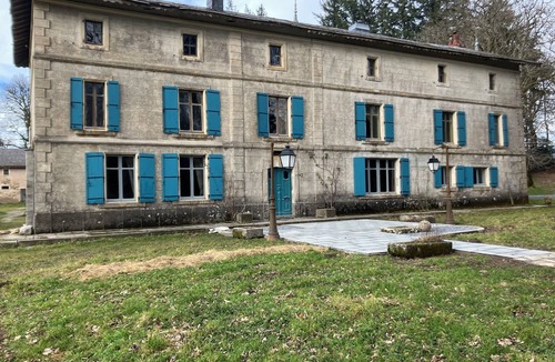 Le Soulie Apartment | Self-contained apartment in a chateau in the countryside.