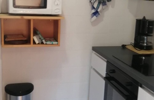 Bilheres Apartment | Self-contained apartment in architect-designed house, panoramic mountain view