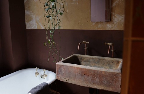 Whitechapel Apartment | Self-Contained Architect Designed Studio Apartment in Near Brick Lane