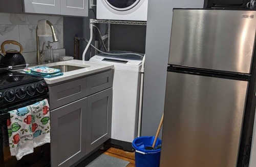 Crown Heights Apartment | Self Contained Brooklyn Hideaway