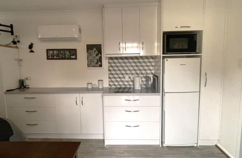 Greenways Landing Apartment | Self Contained Cabin