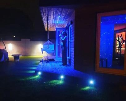 Cribbs Causeway Apartment | Self contained cabin, firepit, NR MOD aztec, m5, m4