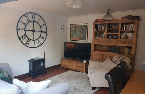 Madeley House | Self contained conversion ideal for exploring