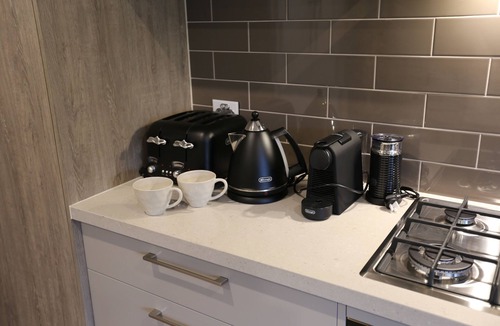 Bowral Cottage | Self Contained Cottage in Bowral with Fireplace