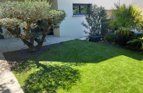 Decines-Charpieu Apartment | Self-contained flat in villa near EUREXPO Lyon, LDLC ARENA GROUPAMA STADIUM