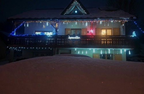 Villard-de-Lans Apartment | Self-contained apartment in residence with private parking. Pets allowed
