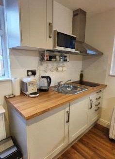 Guildford Apartment | Self-contained Guest Suite