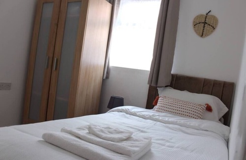 Eltham West House | Self-contained guest suite