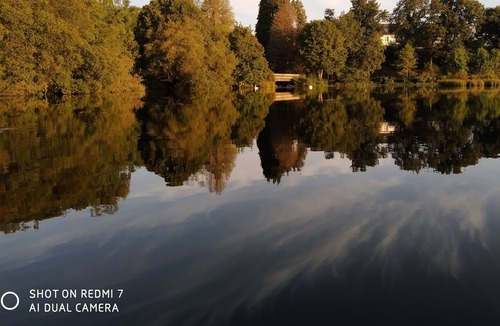 Huelgoat Apartment | Self-contained lakeside studio - stunning views