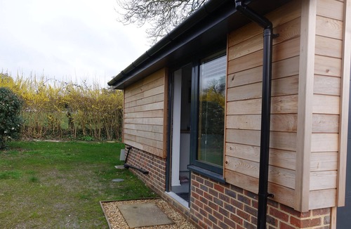 Wimborne Apartment | SELF-CONTAINED, PEACEFUL STUDIO