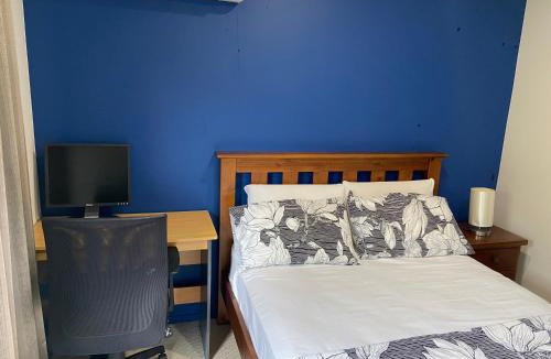 Hillsborough House | Self Contained Room in Hillsborough