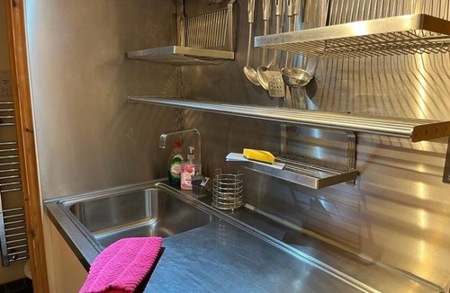 Cambridge House | Self-contained studio annex - loft bed for 8-16yrs