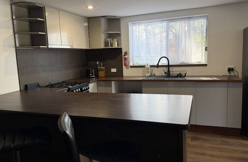 Eagleby Apartment | Self-Contained Studio