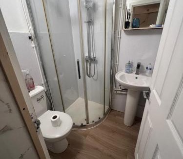 Coldharbour Apartment | Self Contained Studio - Belinda Road