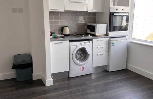 Harlow Apartment | Self Contained Studio Flat