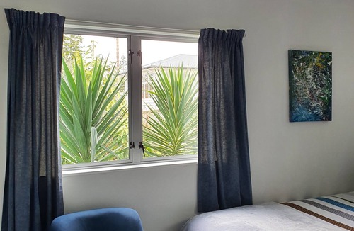 Auckland House | Self-Contained Twin Suite with Private Entry – Quiet Stay