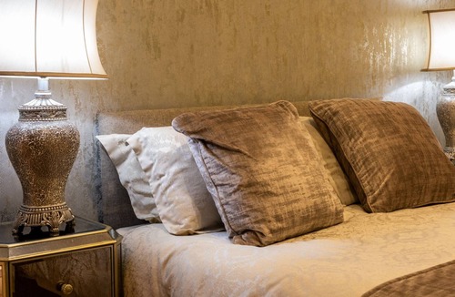 Wakefield Apartment | Self-Contained Two Bedroom Suite with Secure Parking