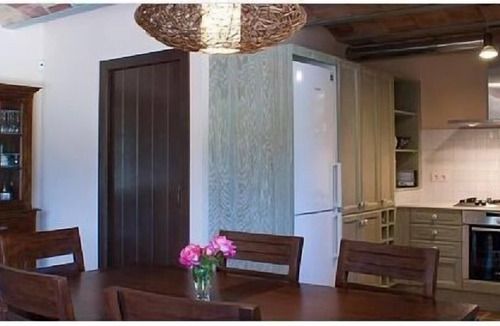 Sant Joan de Les Abadesses Cottage | Self catering Mas Serrat de la Teia for 6 people