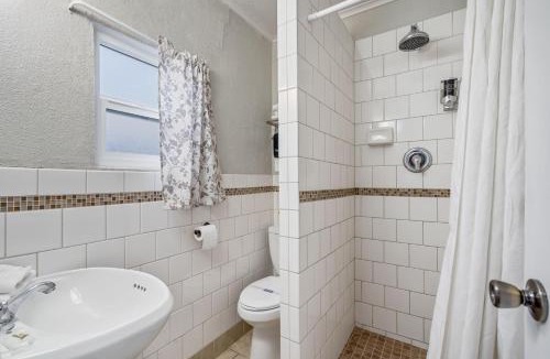 Colville Hotel | Selkirk Motel