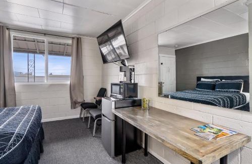 Colville Hotel | Selkirk Motel