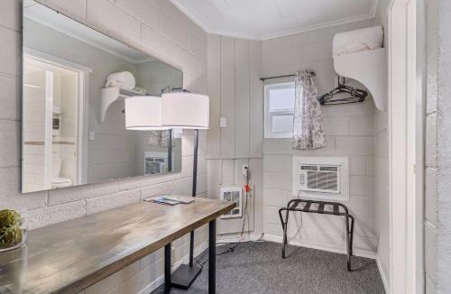 Colville Hotel | Selkirk Motel