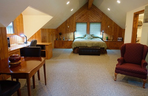 Kooskia House | Selway Riverbank Studio Loft